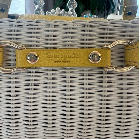 Vintage Kate Spade Raleigh Wicker Satchel Bag White Yellow Leather Trim - Picture 4 of 9